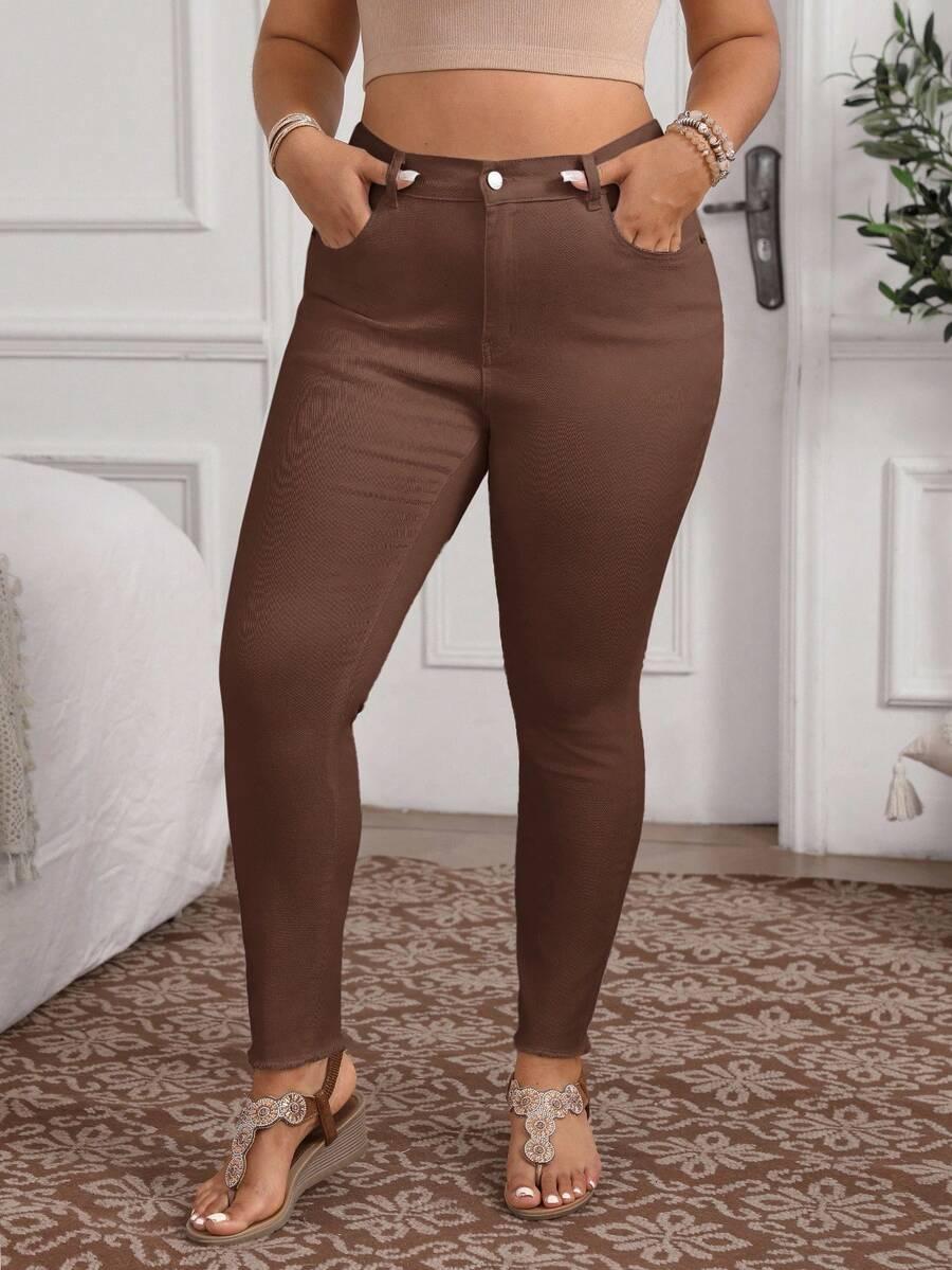 brązowe spodnie jeans 