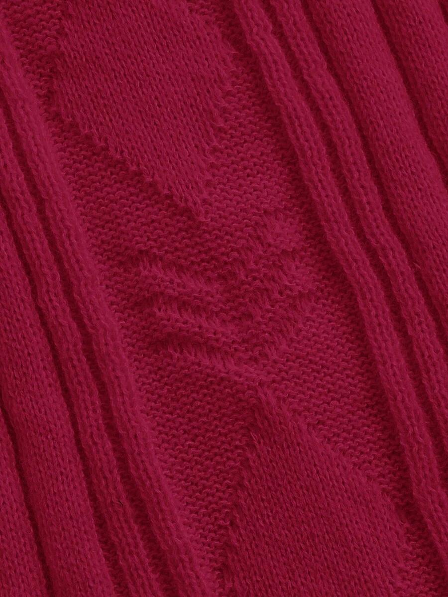 czerwony sweter koronka