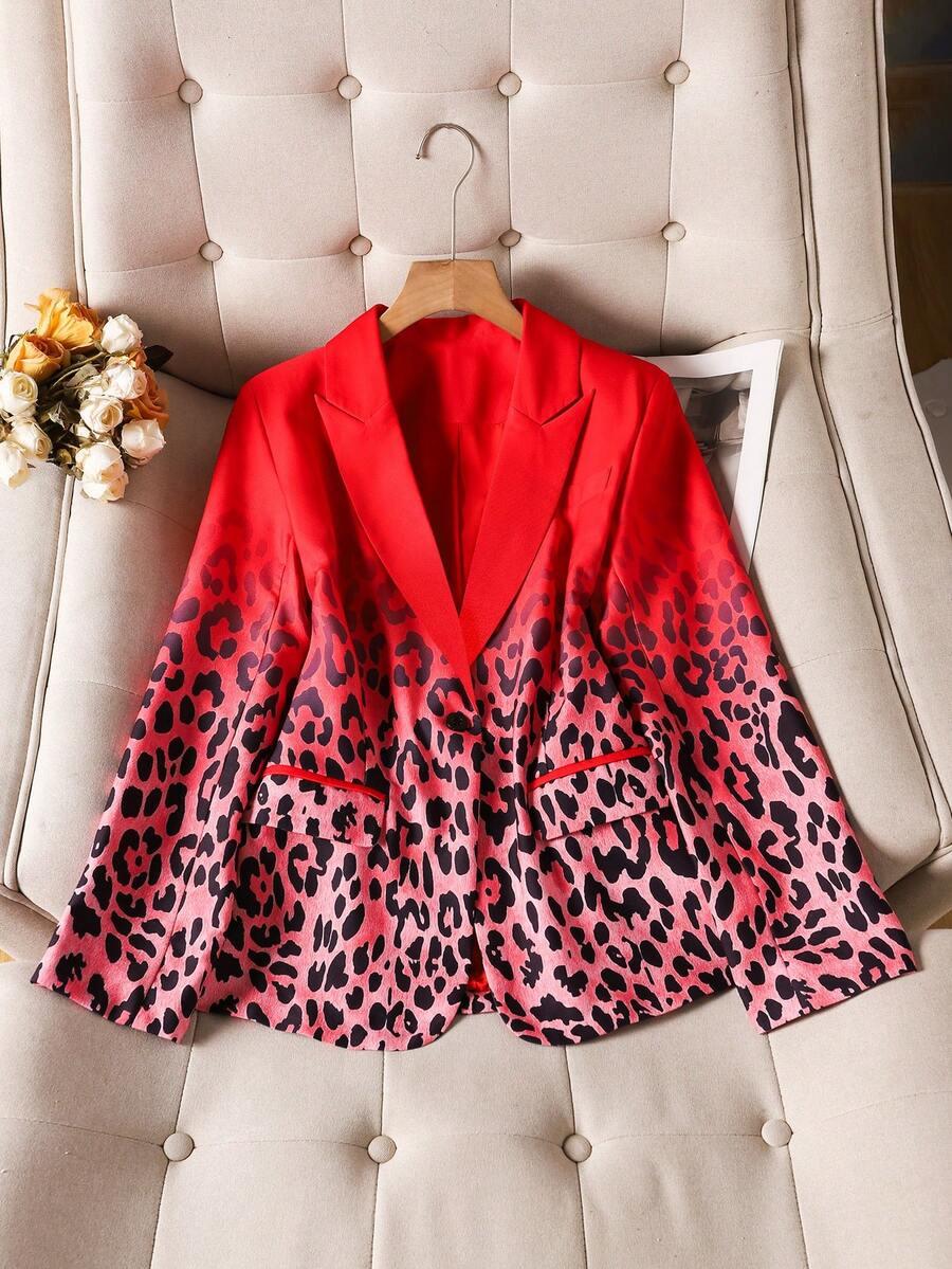 czerwona marynarka animal print