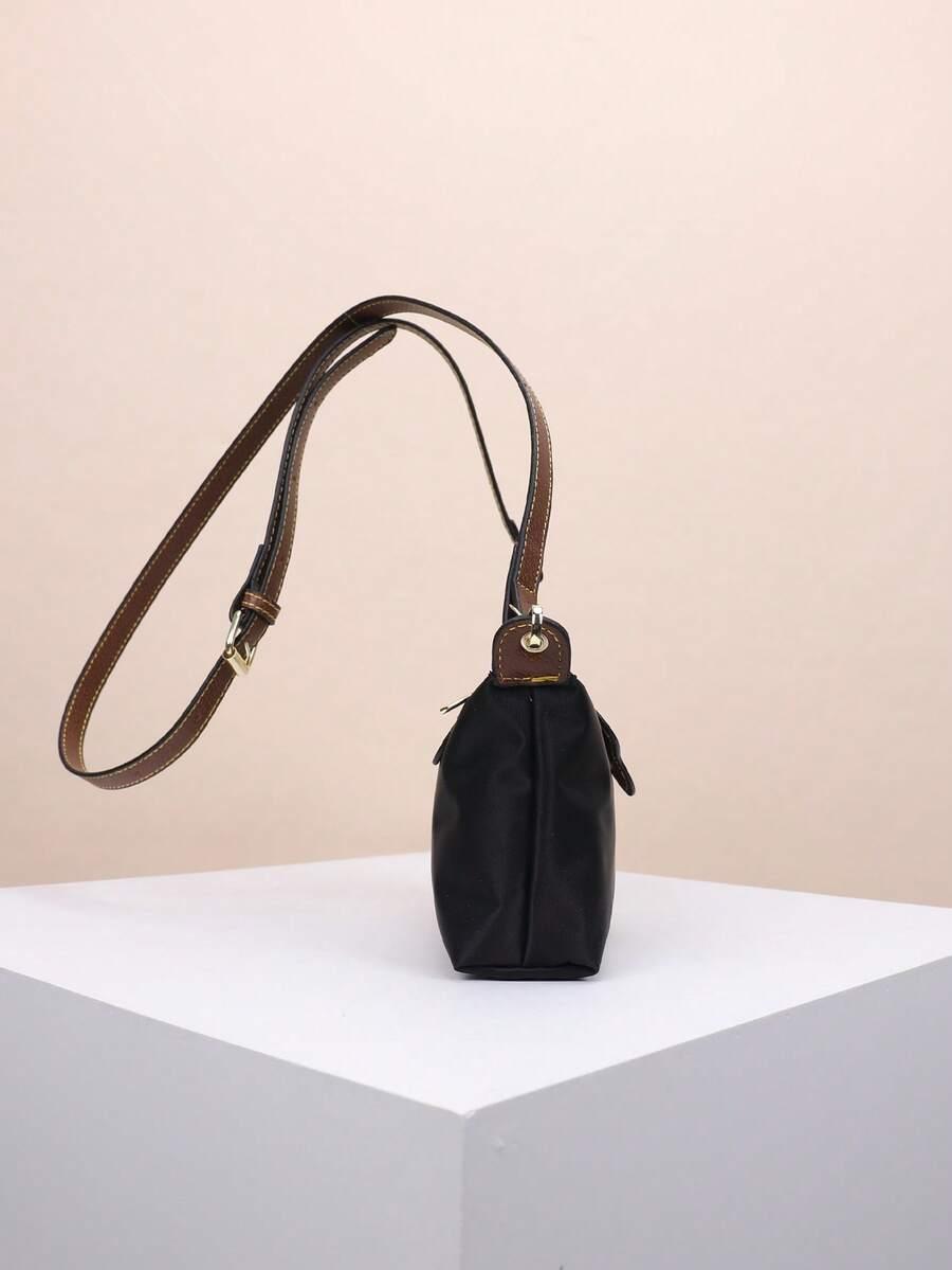 czarna mini torebka