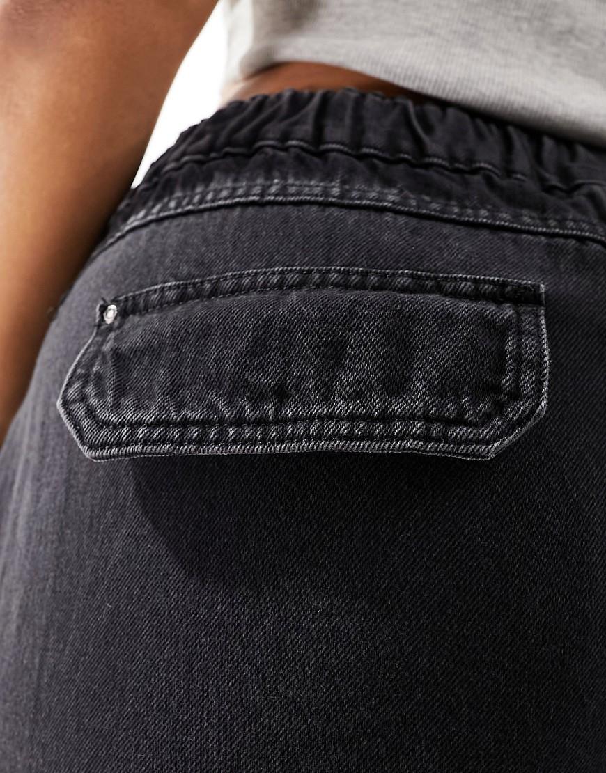czarne jeansowe spodnie bojówki