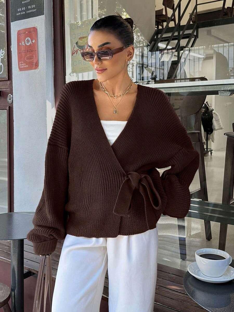 brązowy sweter wiązanie 