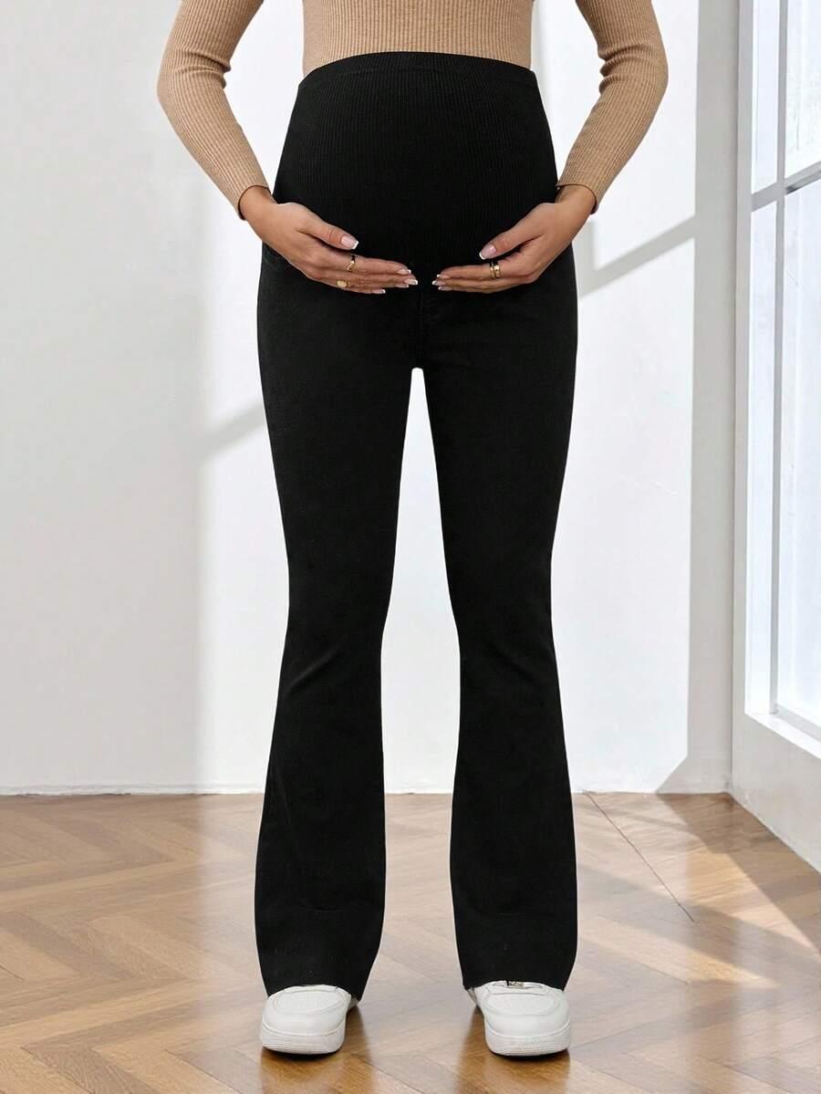 czarne spodnie jeans