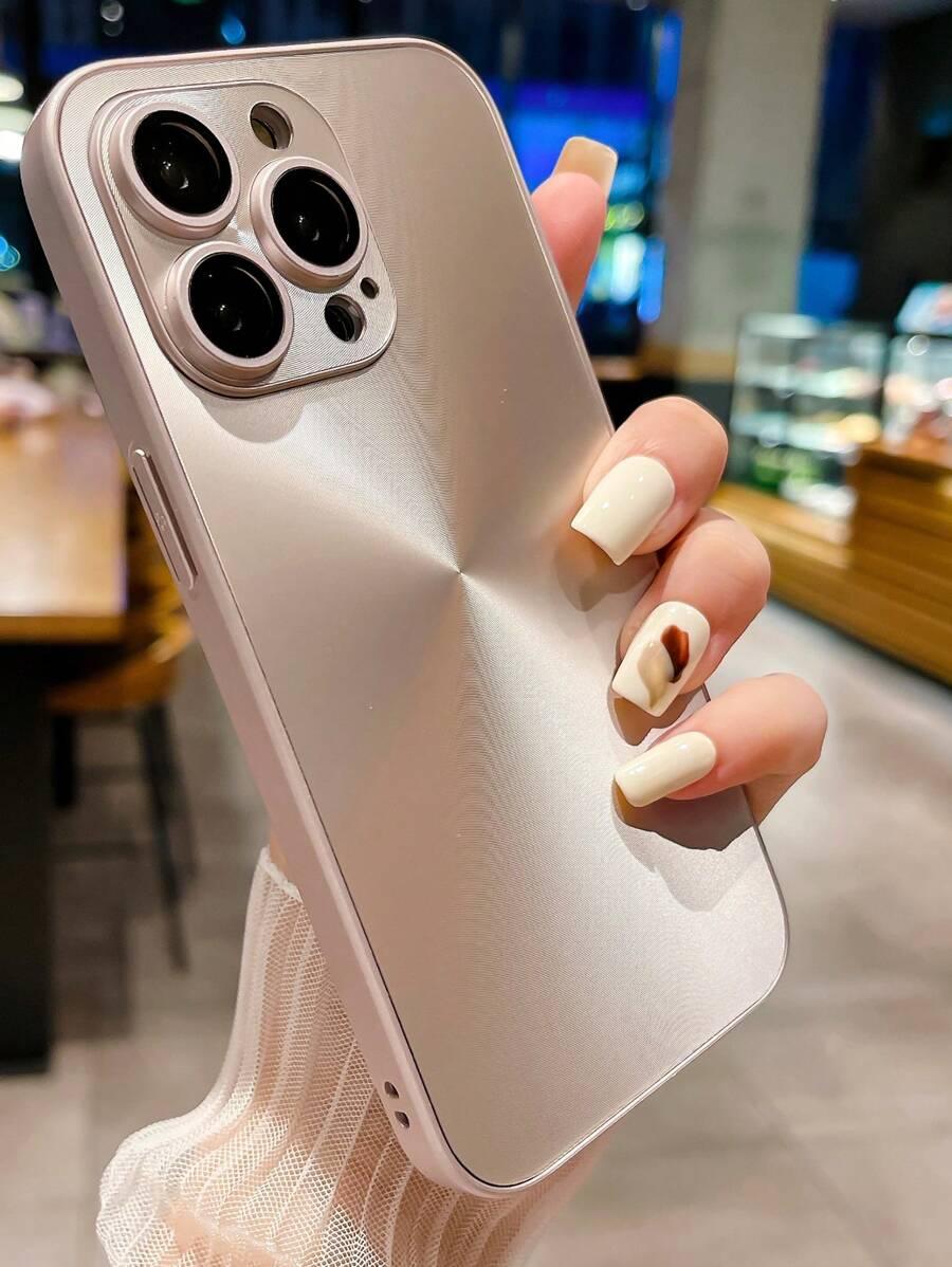 złote etui na telefon iphone