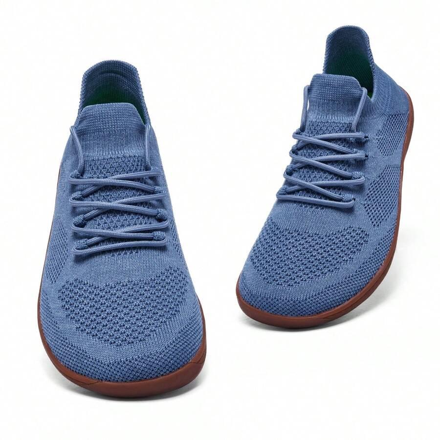 niebieskie buty sportowe