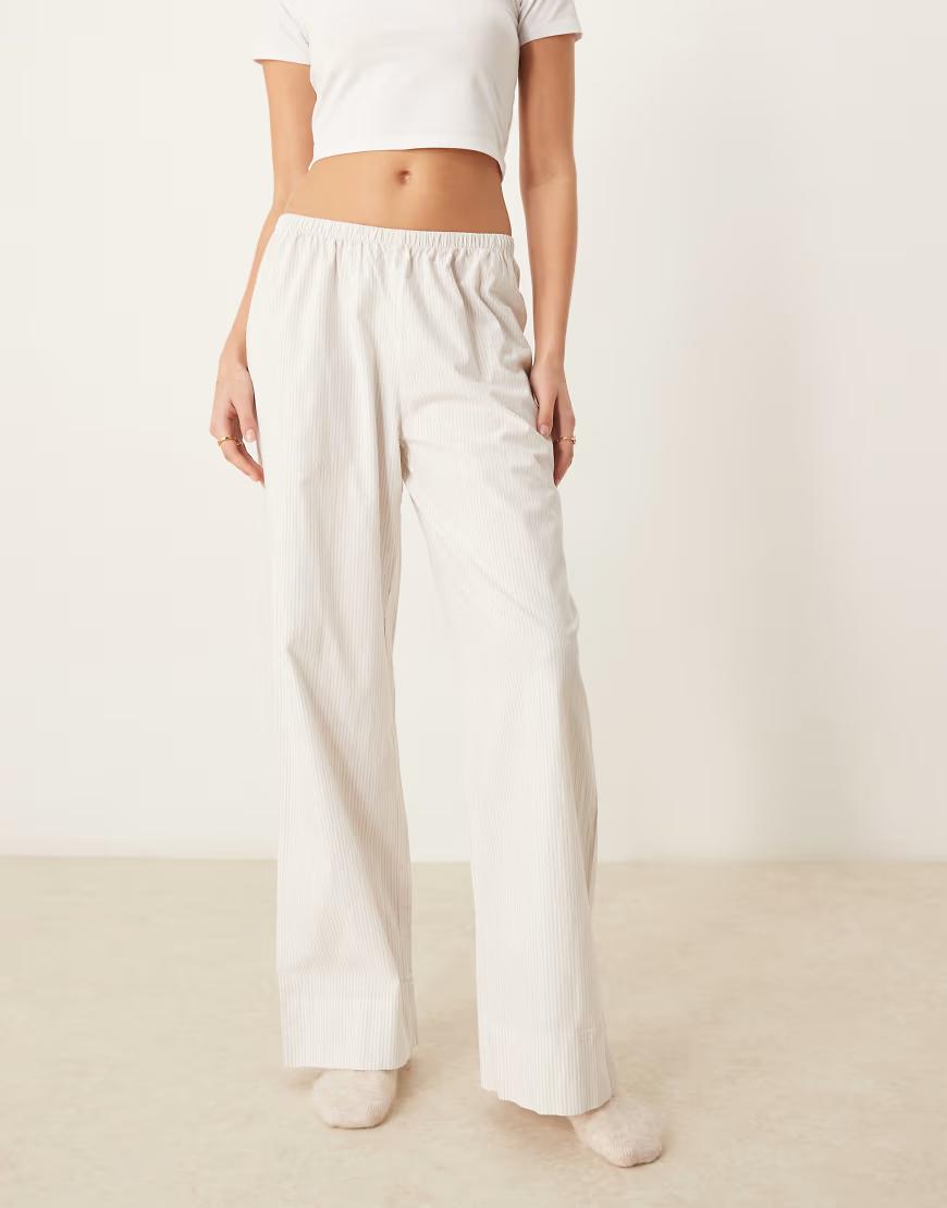 BIAŁY TOP BASIC