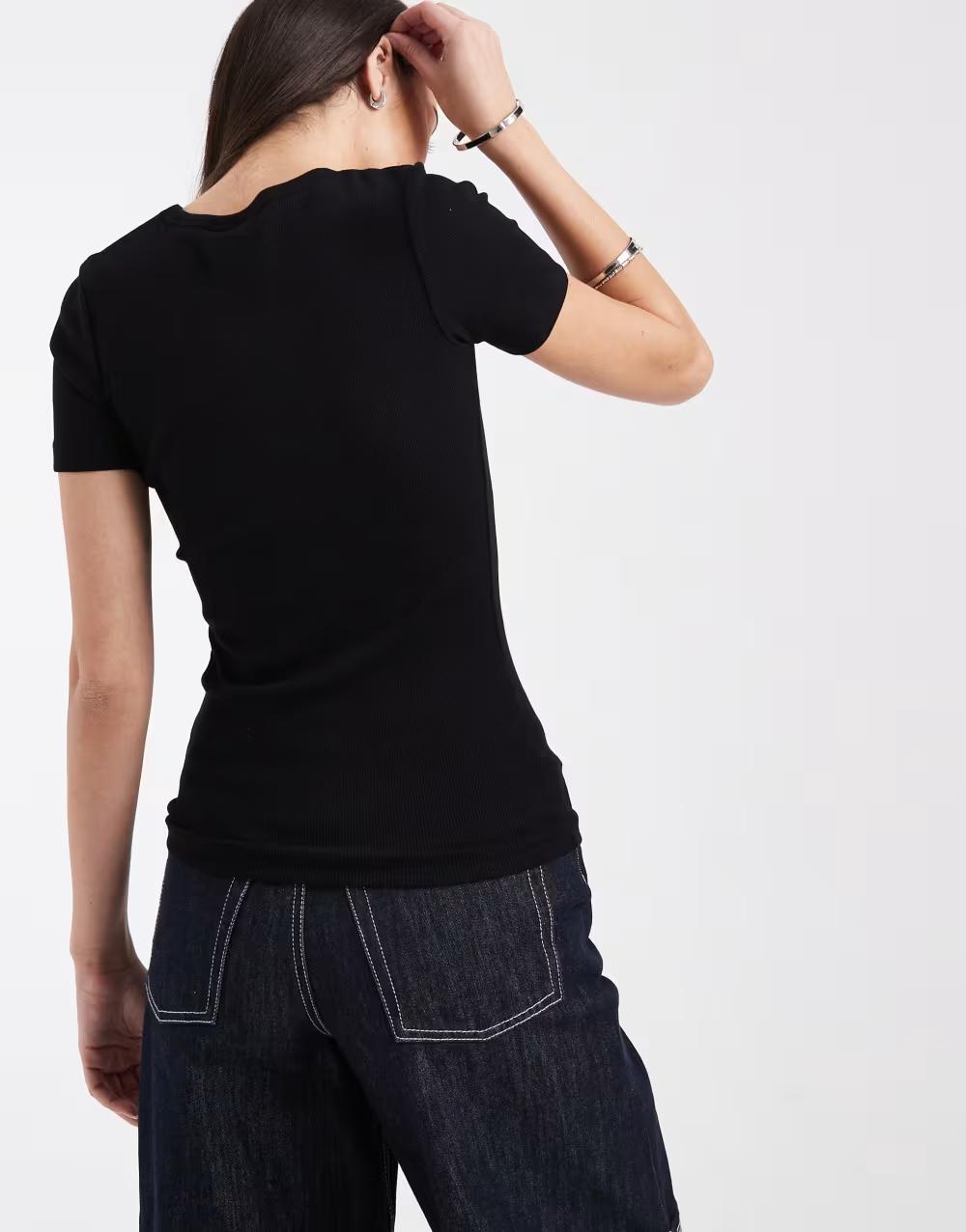 CZARNY prążkowany  T-SHIRT