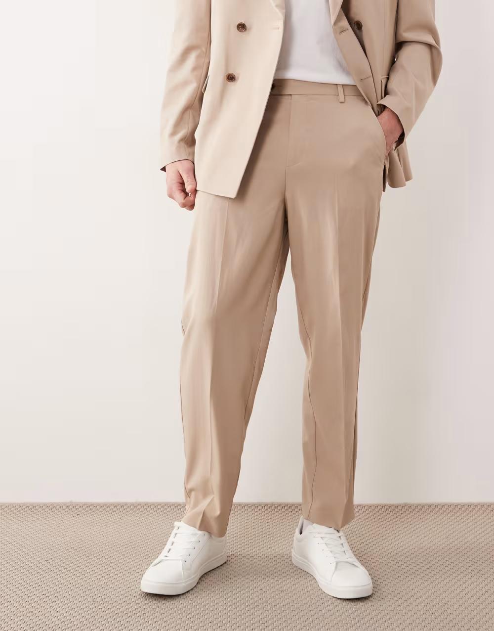 beżowe proste eleganckie spodnie