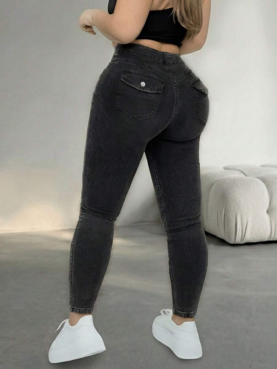czarne spodnie jeans 