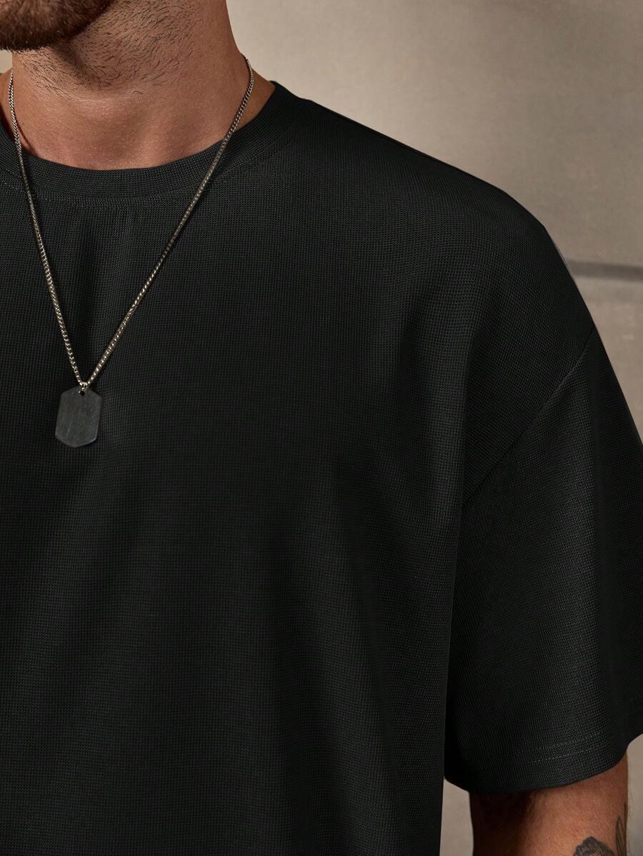 CZARNY T-SHIRT GŁADKI SPODENKI KOMPLET