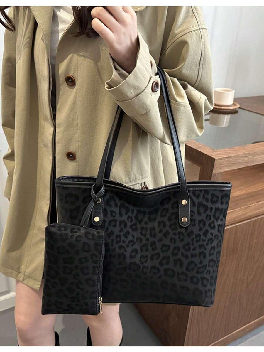 czarna torebka animal print
