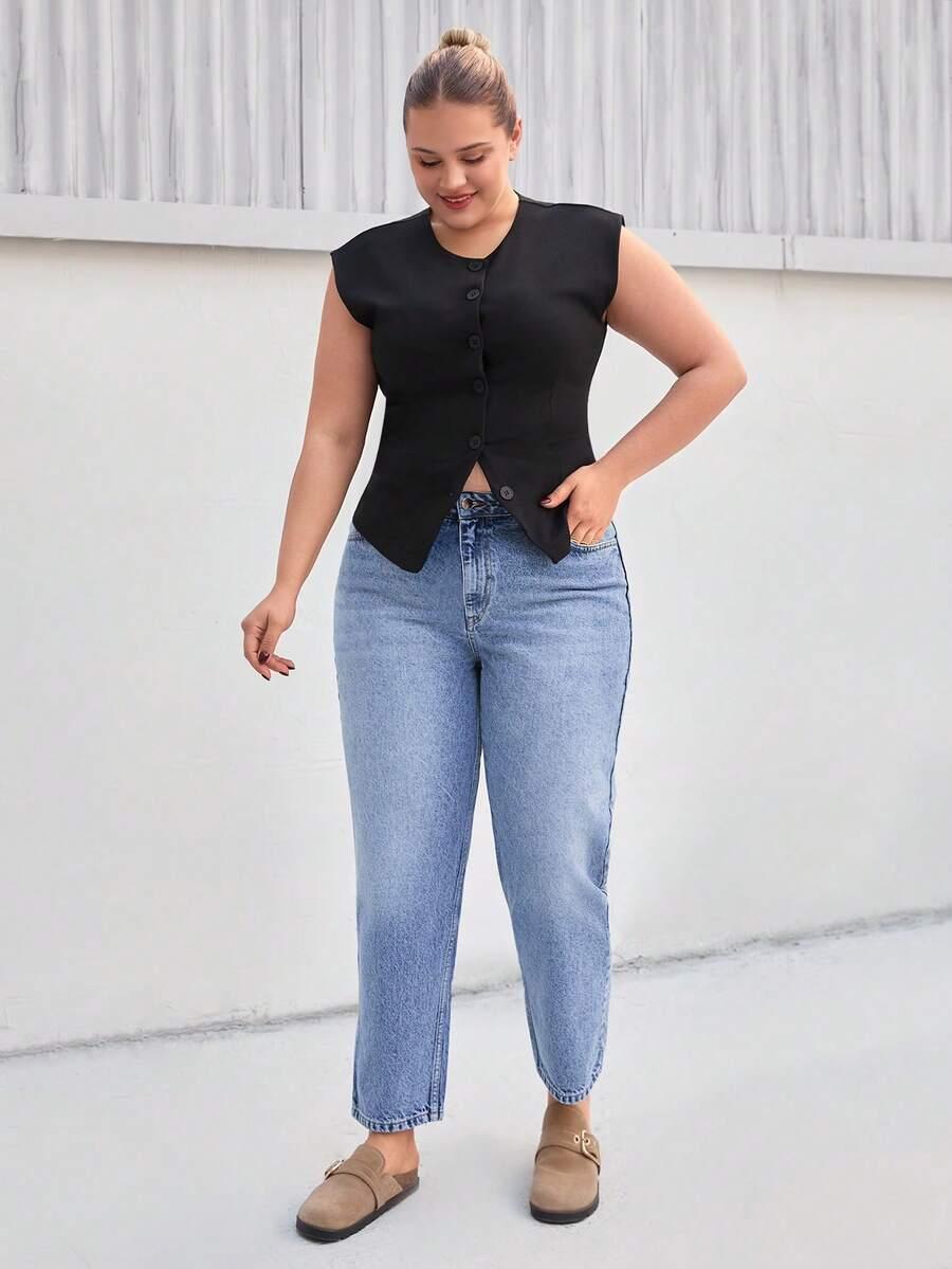 niebieskie jeansy kieszenie 