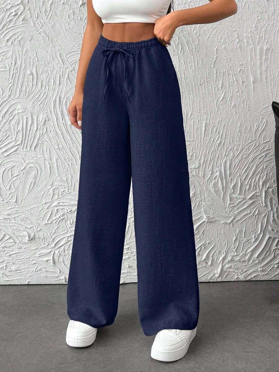 granatowe spodnie casual 