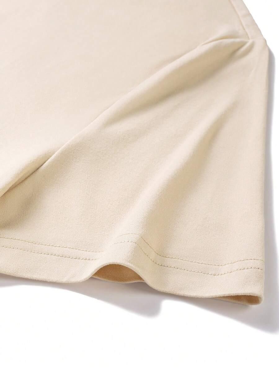 beżowy t-shirt napisy