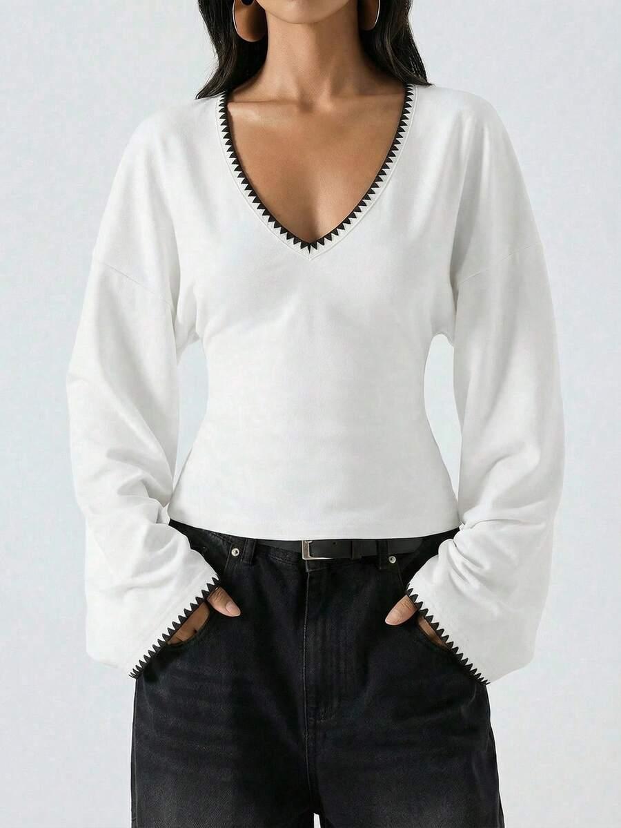 biała bluzka v-neck