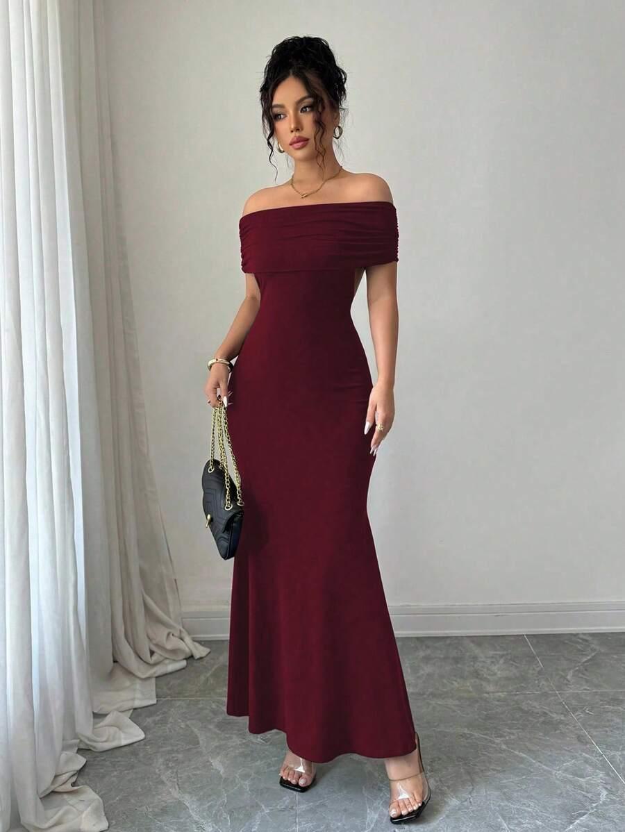 czerwona maxi sukienka