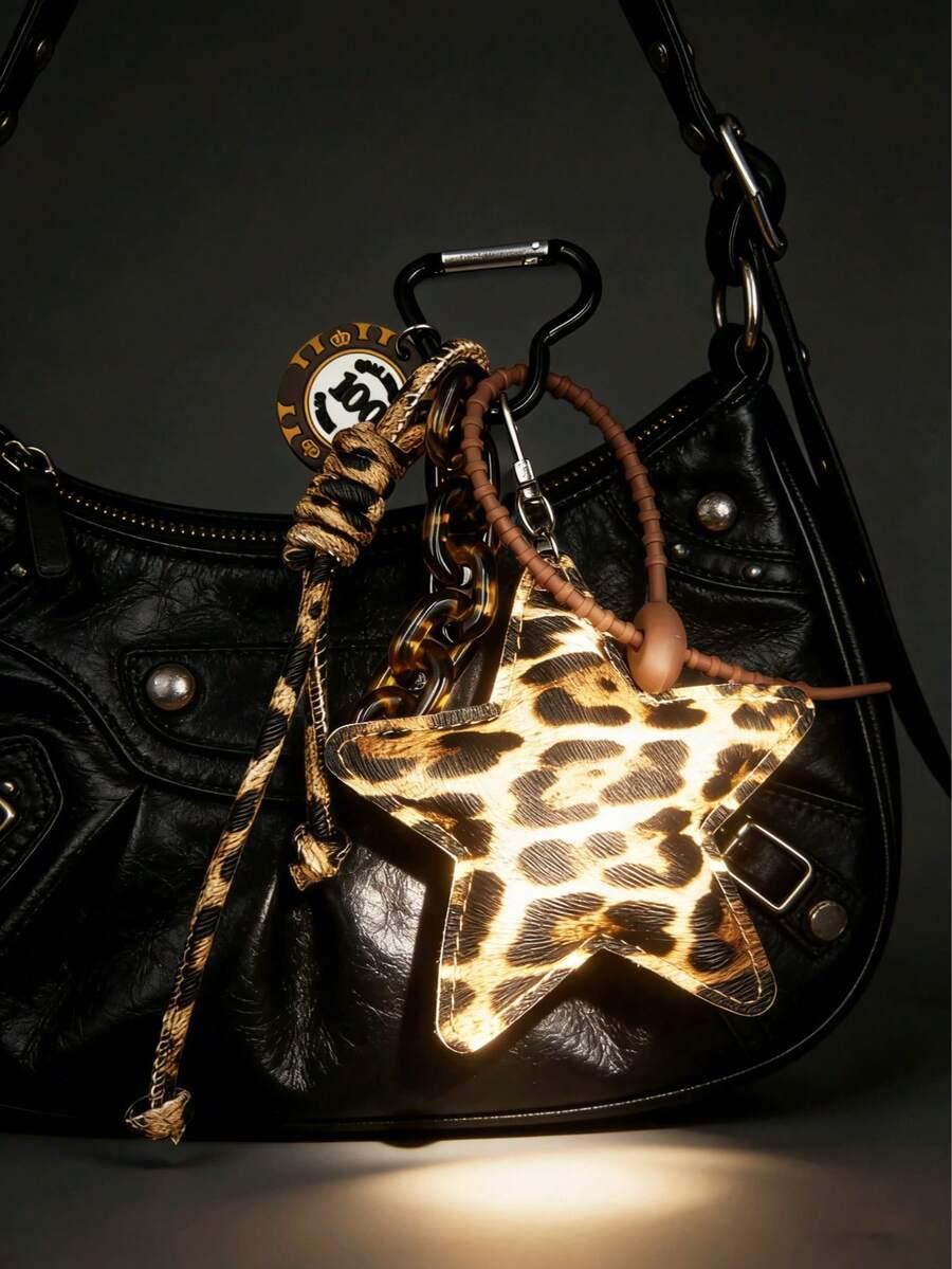 brelok gwiazda animal print