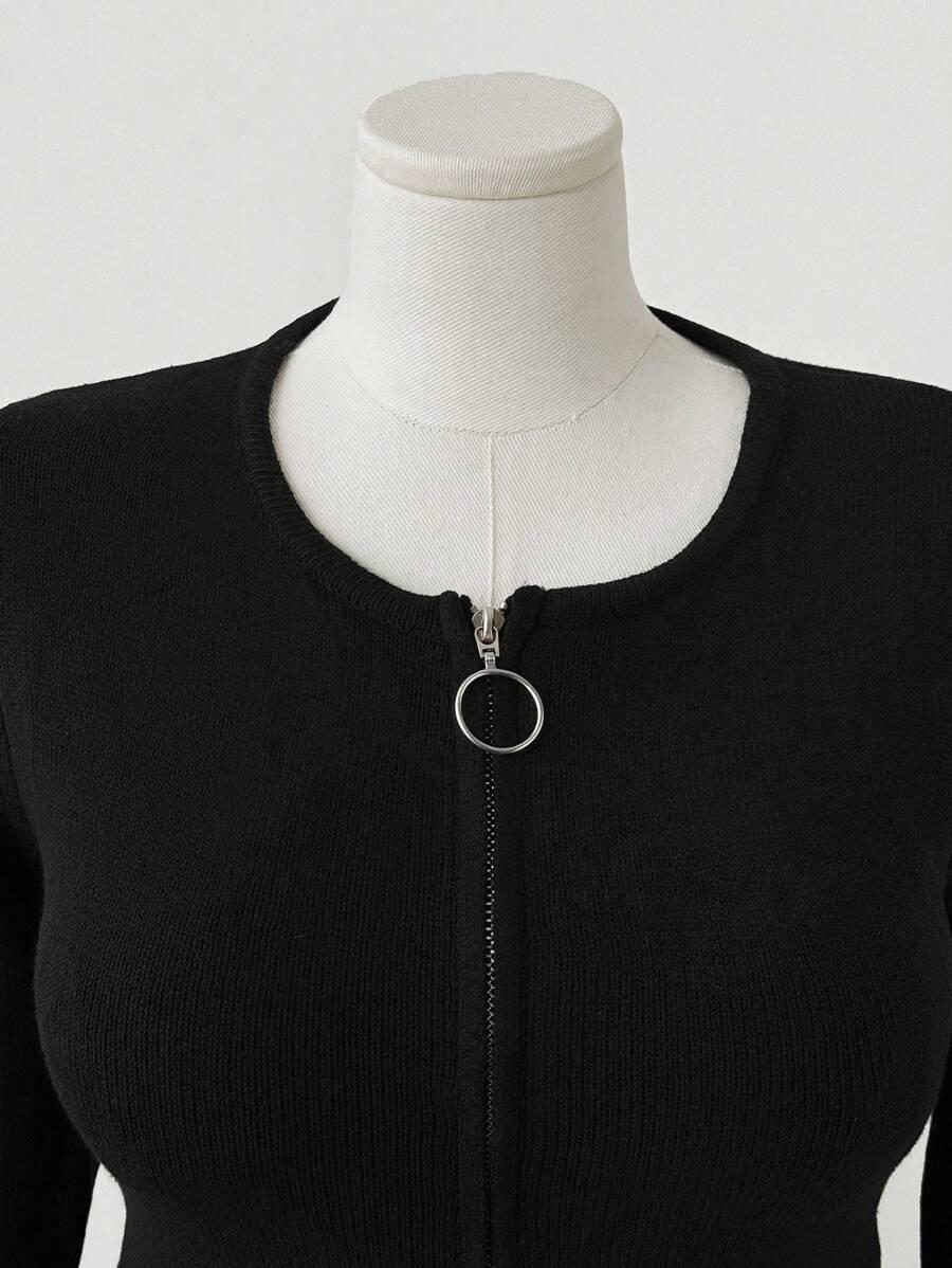 SWETER ROZPINANY Z WZOREM W PASKI