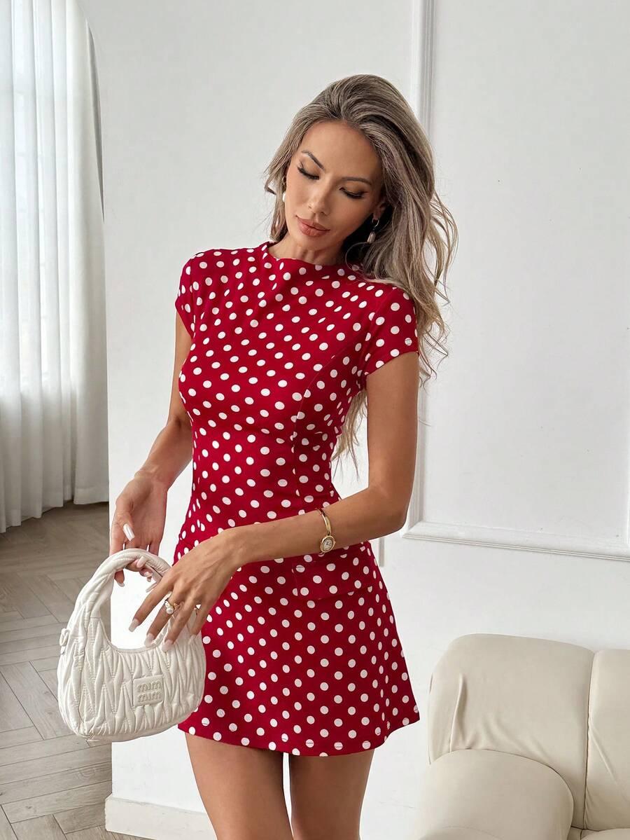 CZERWONA MINI SUKIENKA