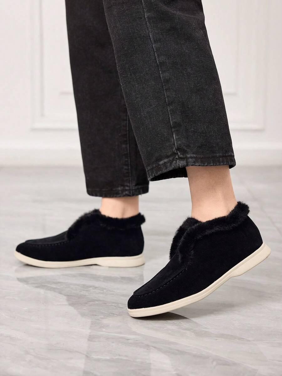 CZARNE BUTY FUTERKO