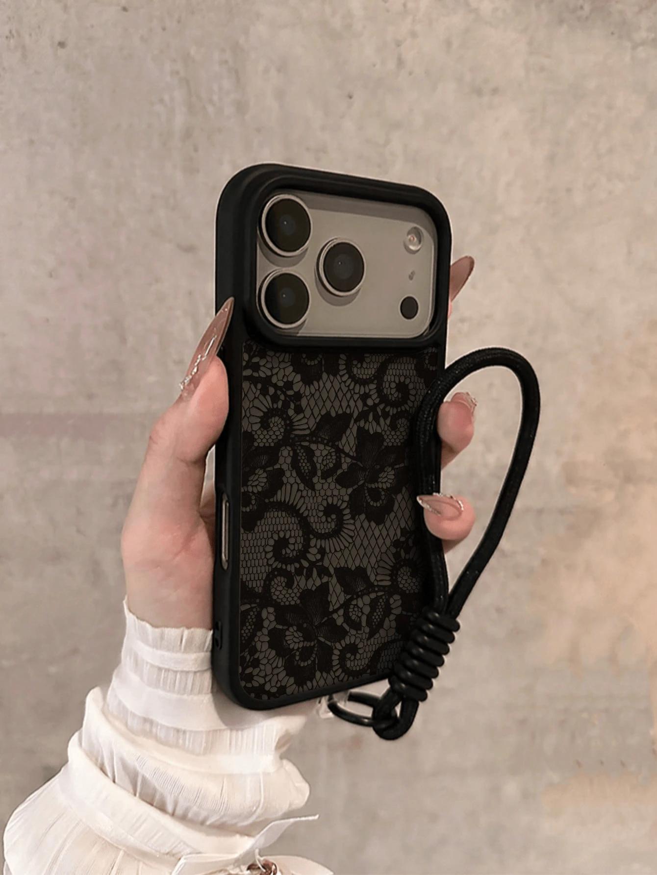 czarne etui na telefon iphone 16 pro