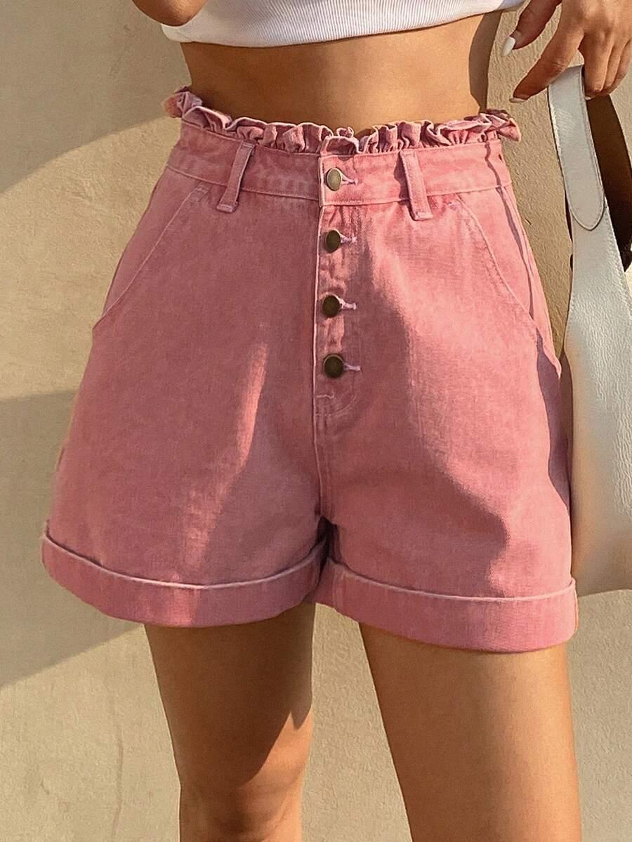 różowe spodenki jeans