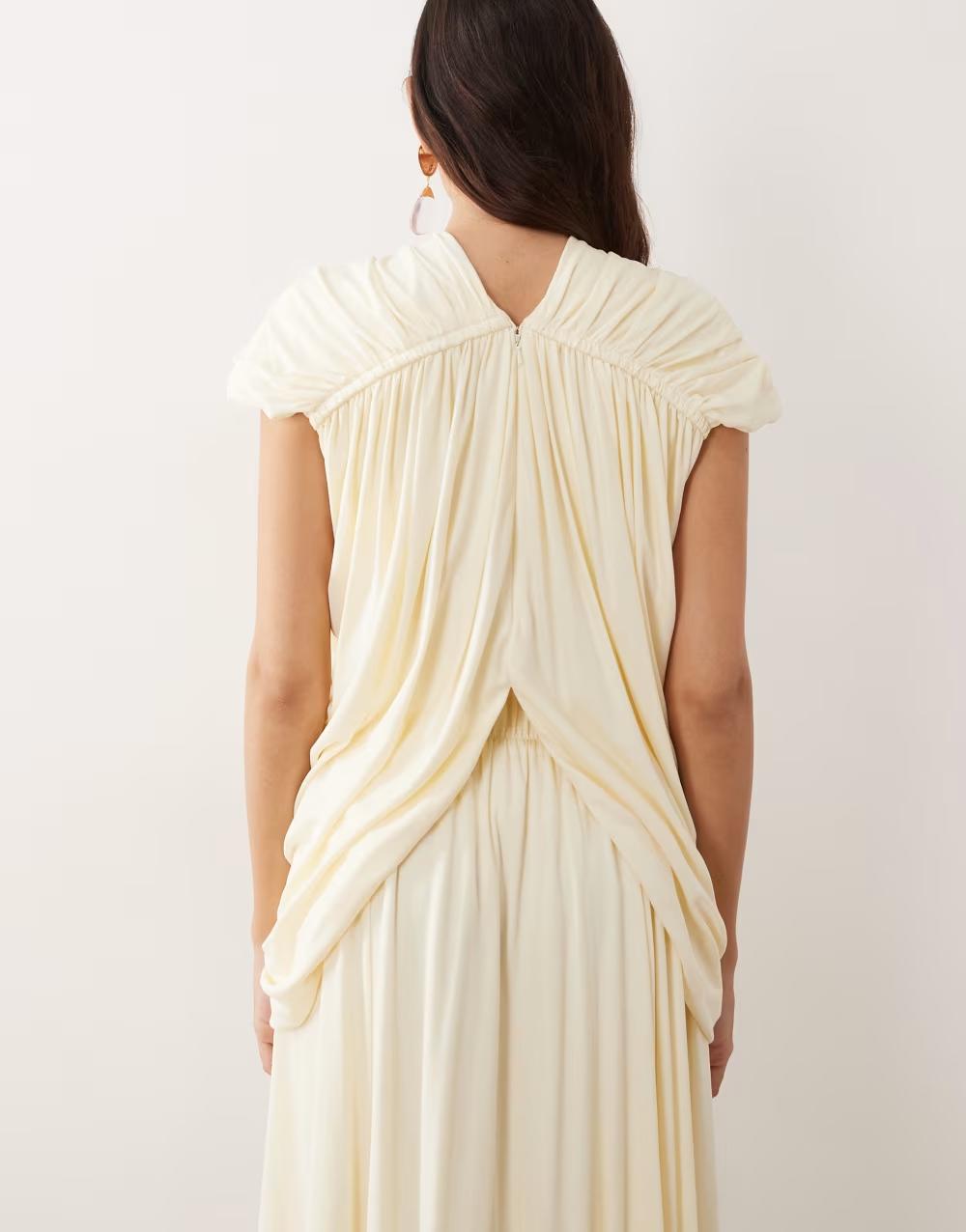 żółta bluzka krótki rękaw v-neck