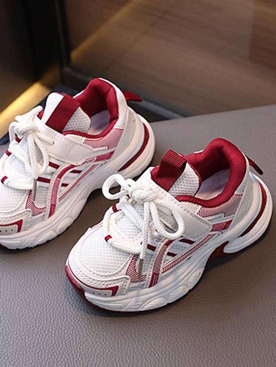 sznurowane buty sportowe 