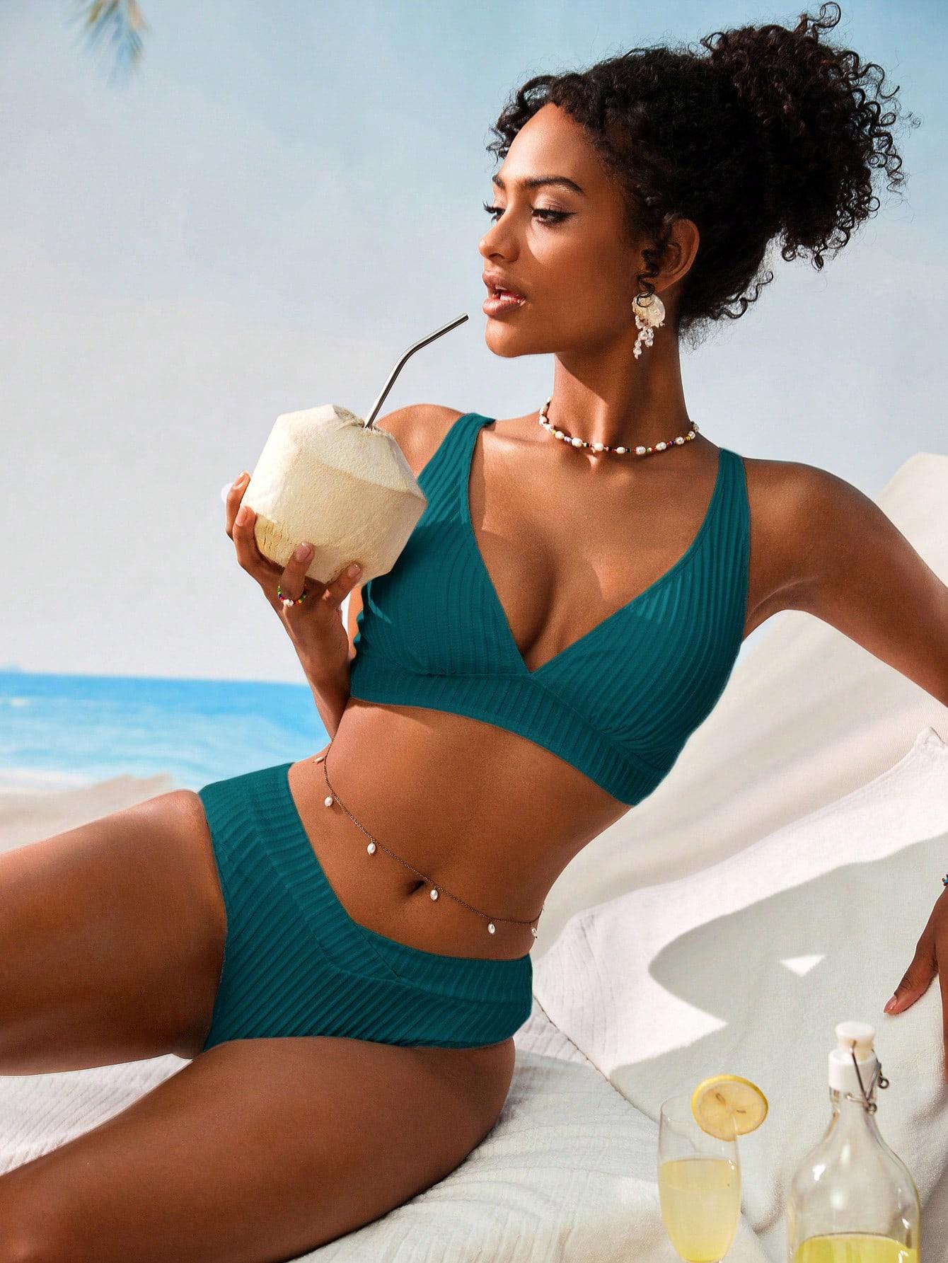 NIEBIESKI DÓŁ OD BIKINI