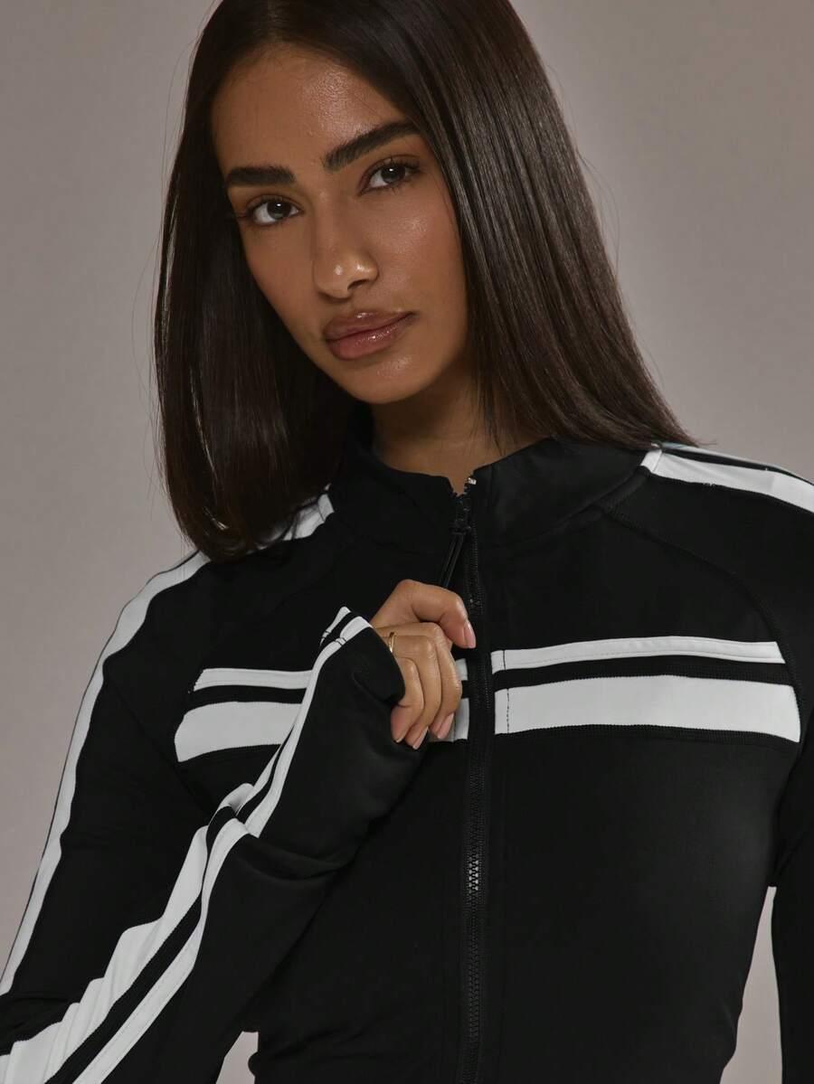CZARNA BLUZA ZAMEK