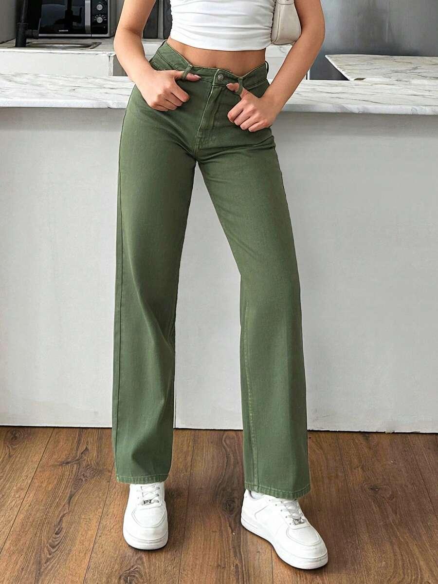 zielone spodnie jeans