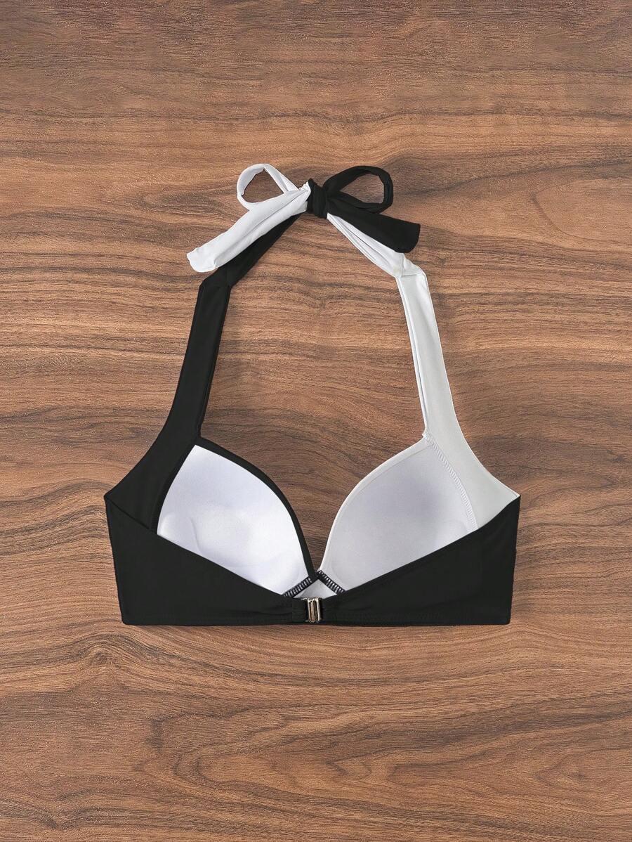 góra od bikini kontrast