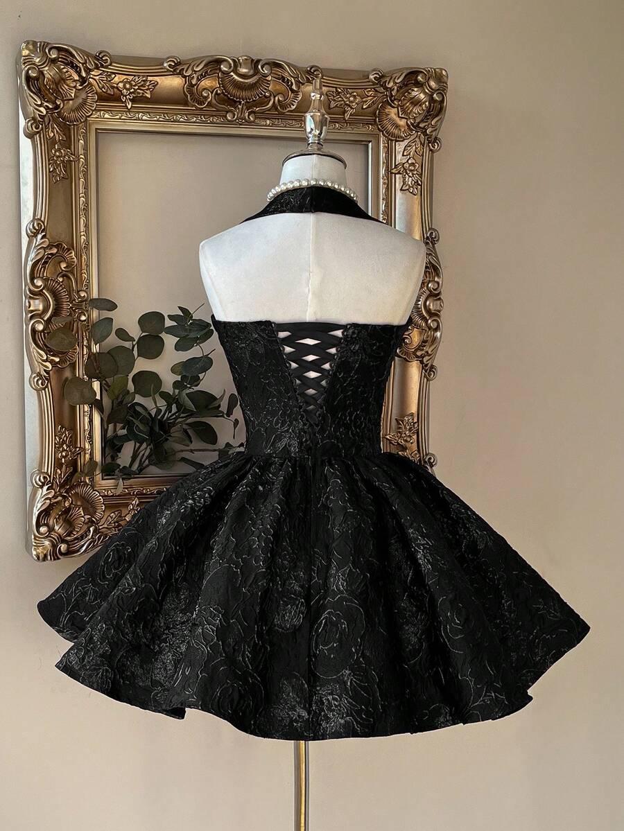 CZARNA MINI SUKIENKA