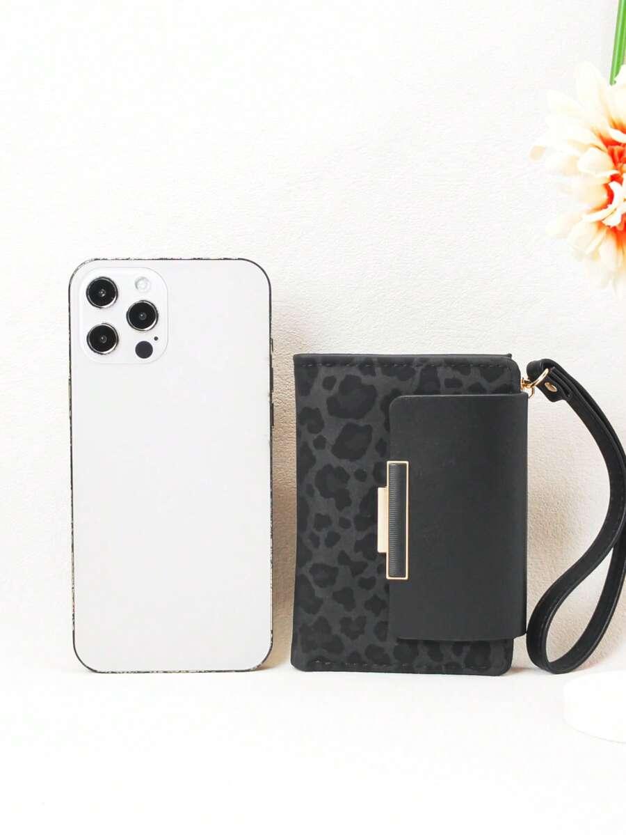 czarny portfel animal print
