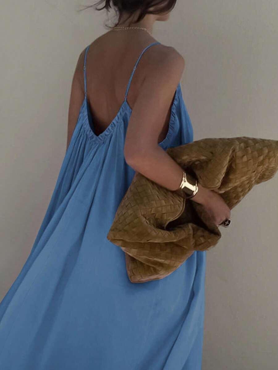 niebieska maxi sukienka