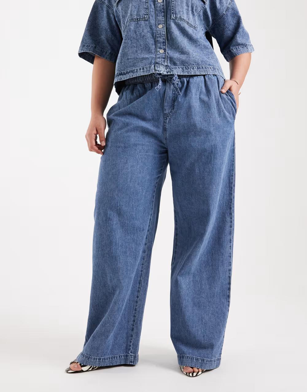niebieskie spodnie jeans wiązanie