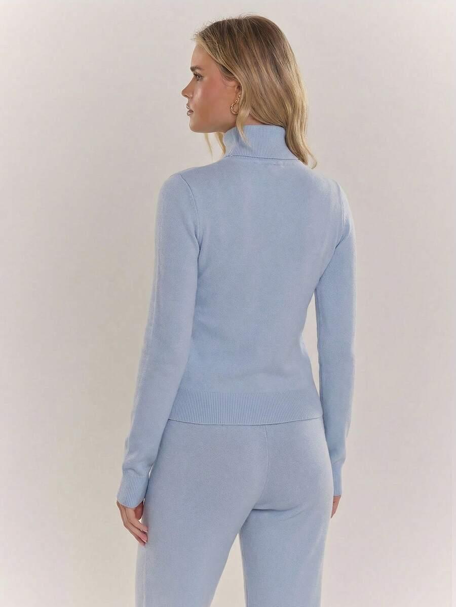 niebieska bluza zamek