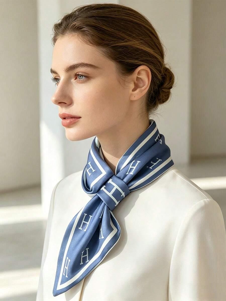 niebieska apaszka wzór