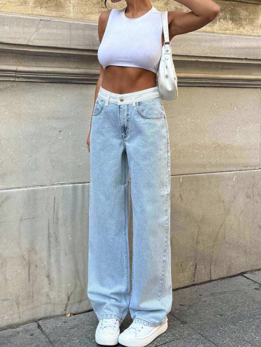 niebieskie spodnie jeans