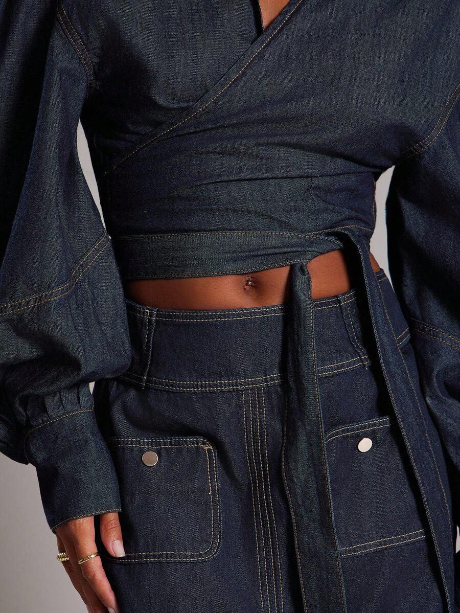 granatowy top jeans