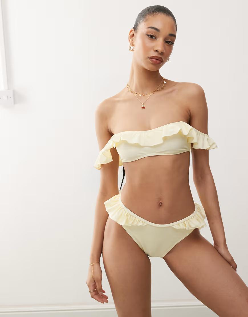 żółty dół od bikini
