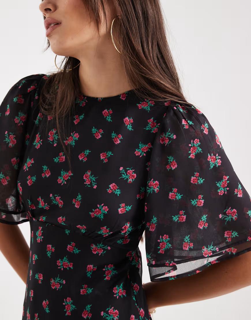 CZARNA MAXI SUKIENKA W KWIATY