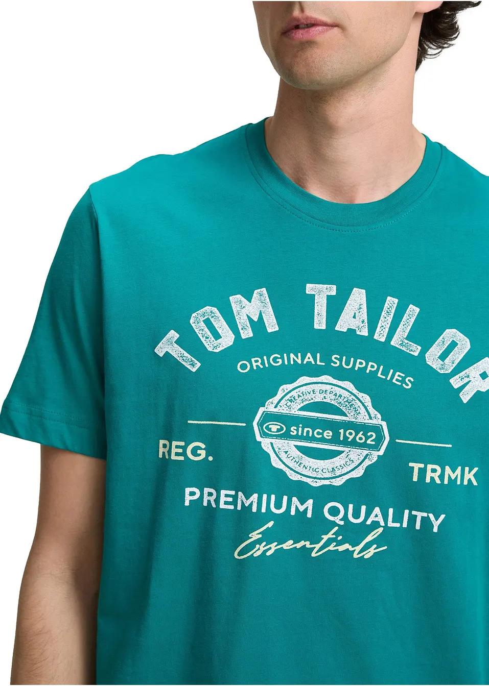 T-SHIRT Z NADRUKIEM